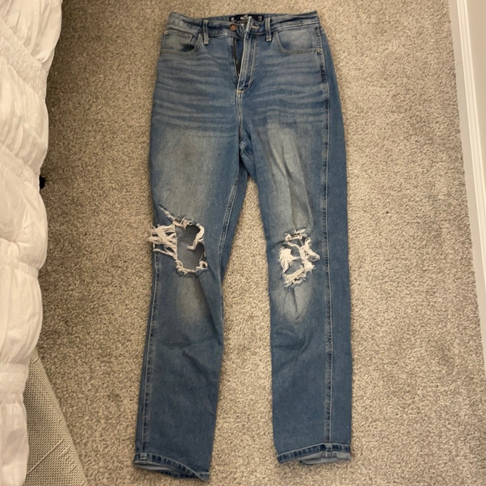 Hollister women’s curvy ultra high rise mom jeans